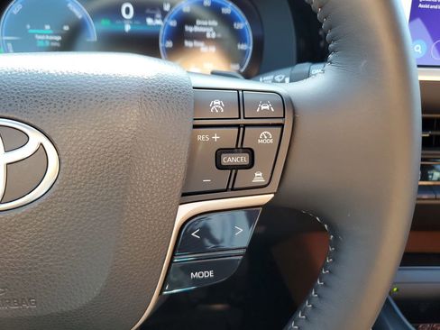 Certified 2026 Toyota Crown Signia AWD/4WD image 20