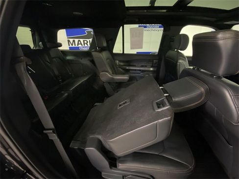 Used 2023 Ford Expedition Platinum image 34