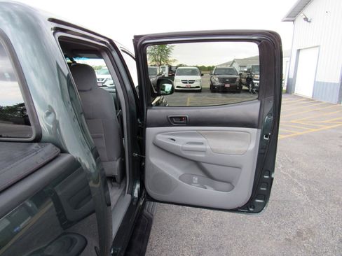 Used 2010 Toyota Tacoma 4x4 Double Cab image 29