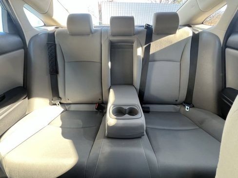 Used 2019 Honda Civic EX image 21