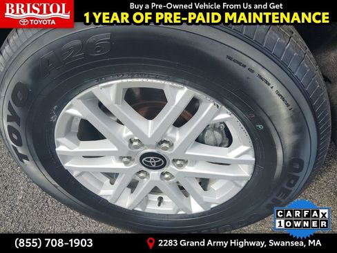 Used 2022 Toyota Tundra SR5 w/ SR5 Convenience Package image 15