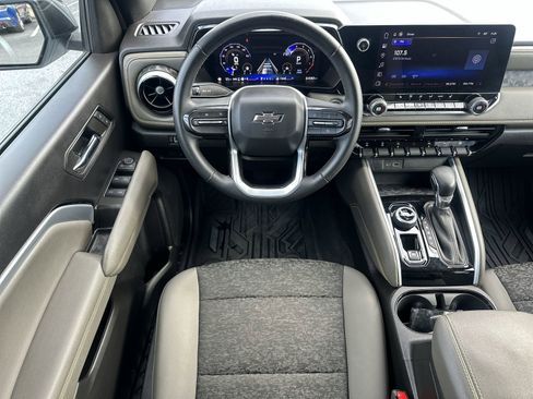 Used 2024 Chevrolet Colorado ZR2 image 17