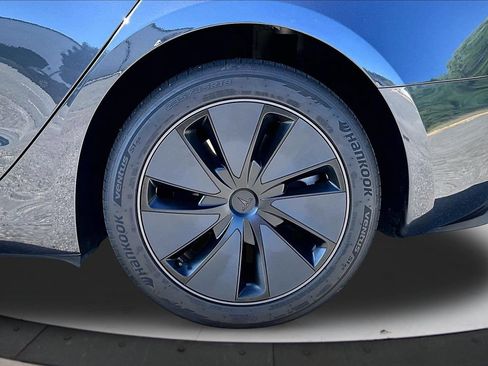 Used 2025 Tesla Model 3 Long Range RWD image 34