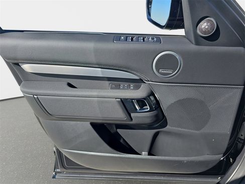 New 2026 Land Rover Discovery Limited Edition image 29