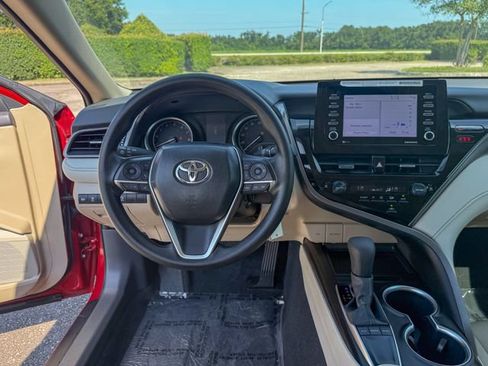 Used 2024 Toyota Camry LE FWD image 18