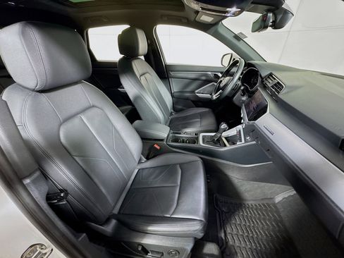 Used 2022 Audi Q3 2.0T Premium w/ Convenience Package image 27