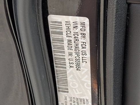 Certified 2023 Jeep Grand Cherokee Altitude AWD/4WD image 31