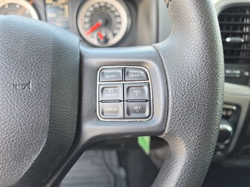 Used 2020 RAM 1500 Classic SLT AWD/4WD image 30