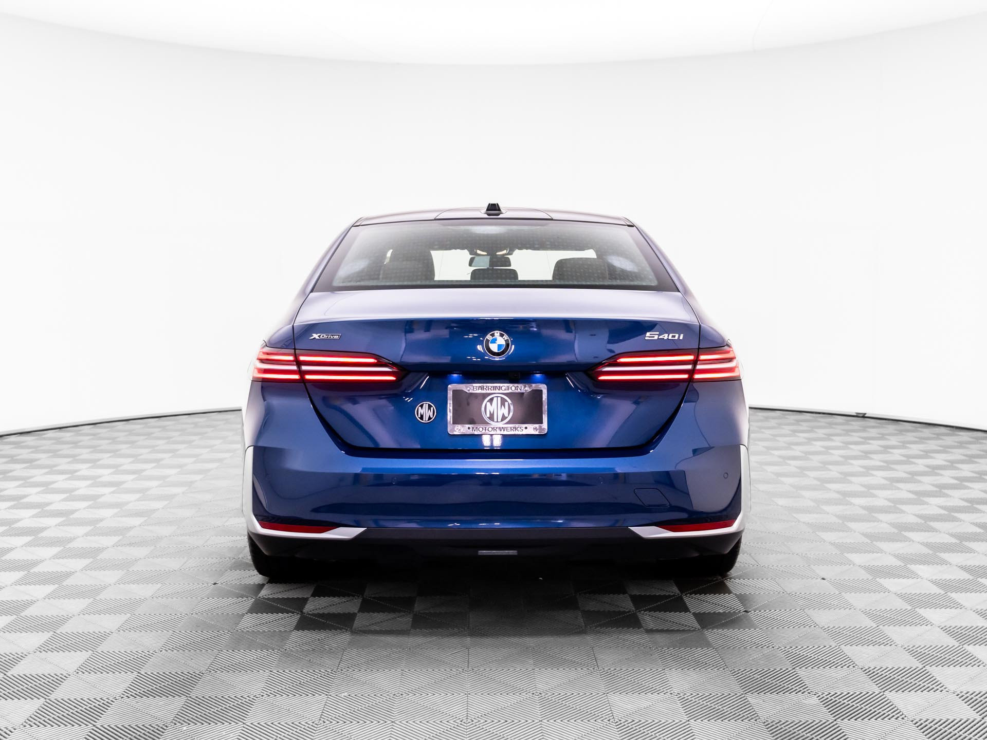 Certified 2026 BMW 540i xDrive AWD/4WD image 4