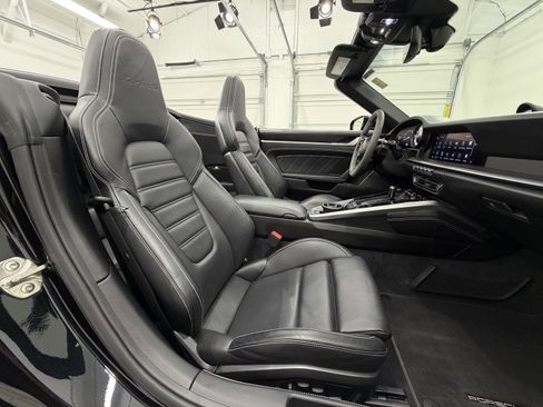 Certified 2022 Porsche 911 Turbo image 24