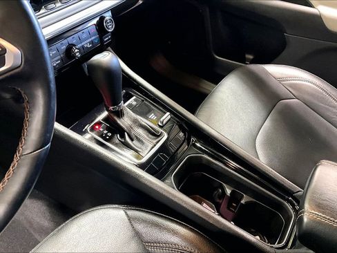 Used 2022 Jeep Compass Limited image 16