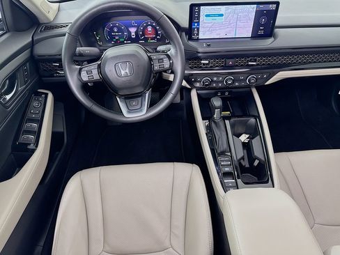 Used 2025 Honda Accord Touring image 31