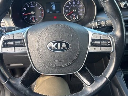 Used 2020 Kia Telluride S image 3