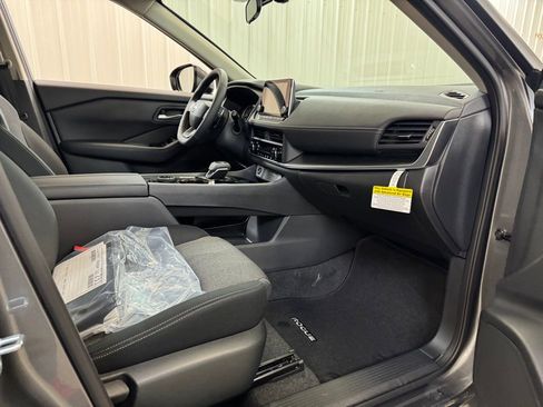 New 2026 Nissan Rogue SV w/ Cold Weather Package image 26