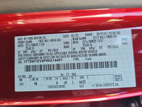 Used 2023 Ford F150 Lightning Platinum image 13