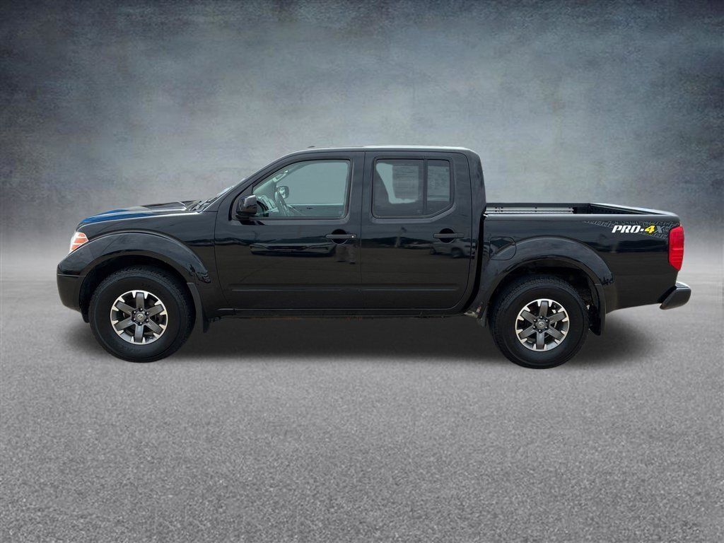 Used 2018 Nissan Frontier PRO-4X AWD/4WD image 2