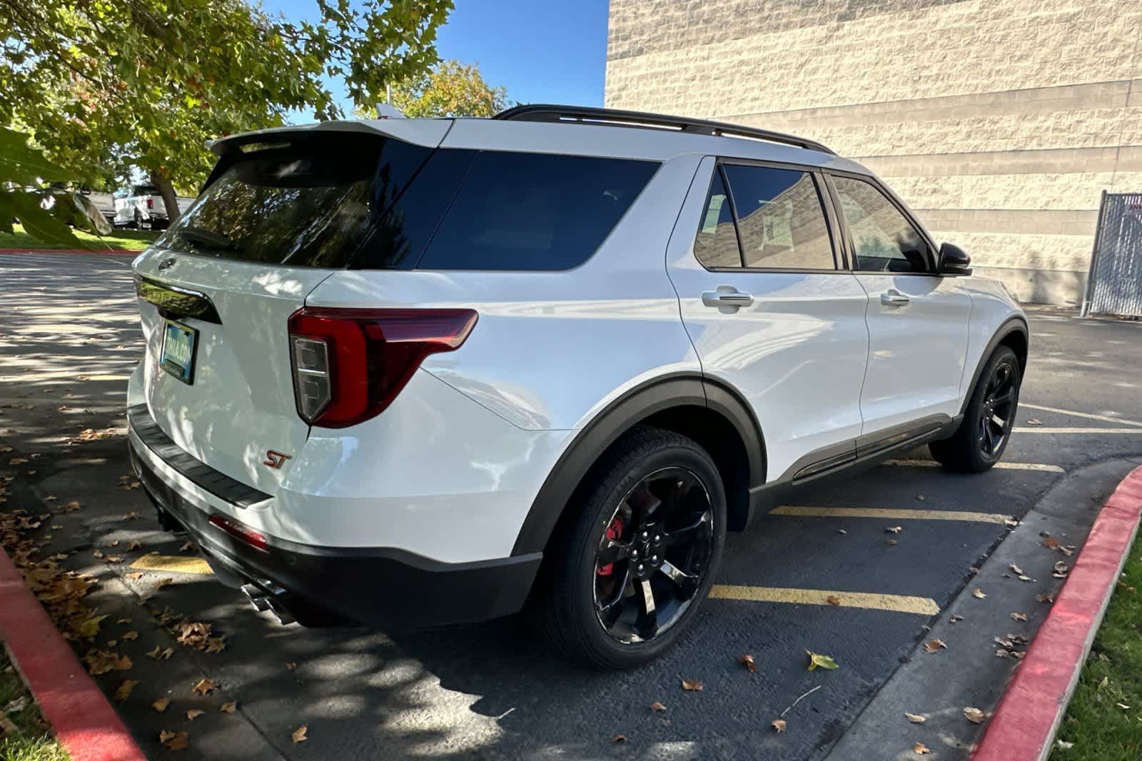 Certified 2024 Ford Explorer ST w/ Equipment Group 401A AWD/4WD image 4
