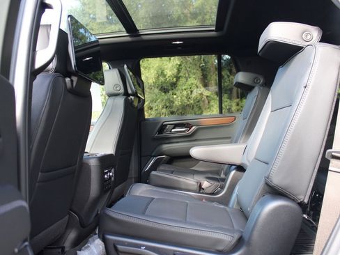 New 2026 GMC Yukon Denali w/ Denali Reserve Package image 26