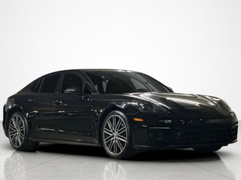 Used 2023 Porsche Panamera image 7