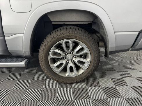 Used 2021 RAM 1500 Laramie w/ Sport Appearance Package AWD/4WD image 13