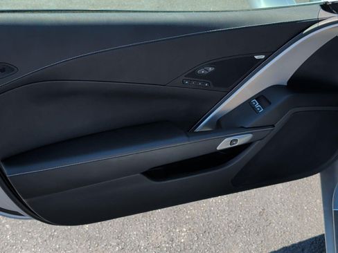 Used 2019 Chevrolet Corvette Stingray Convertible w/ 2LT Preferred Equipment Group RWD image 13