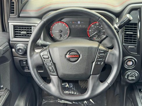 Used 2021 Nissan Titan PRO-4X w/ Pro-4x Convenience Package AWD/4WD image 20
