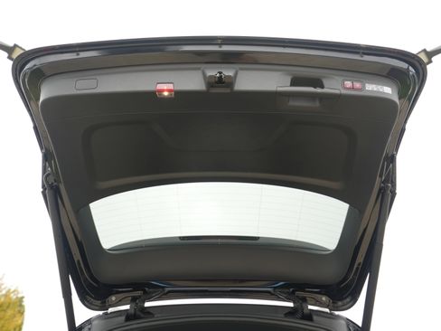 New 2026 Mercedes-Benz GLE 350 4MATIC image 17