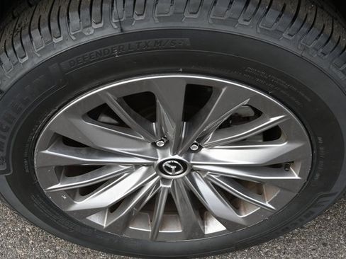 Used 2024 MAZDA CX-90 3.3 Turbo w/ Preferred Plus image 18