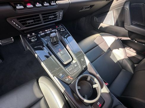 Certified 2025 Porsche 911 Carrera GTS RWD image 30