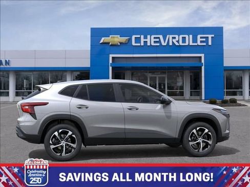 New 2026 Chevrolet Trax RS w/ Driver Confidence Package FWD image 5