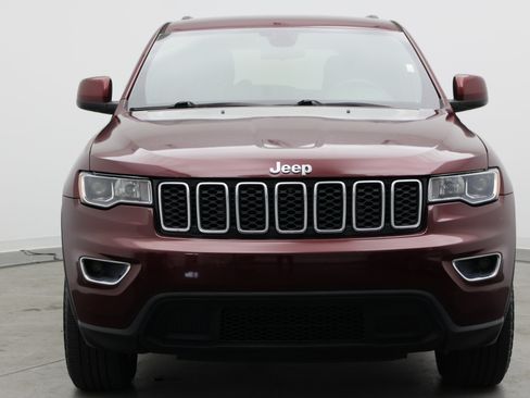 Used 2019 Jeep Grand Cherokee Laredo RWD image 2