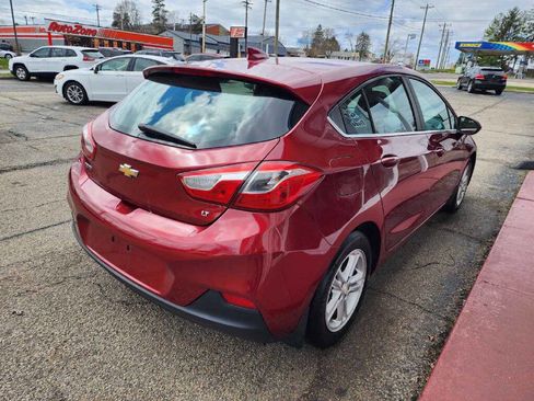 Used 2017 Chevrolet Cruze LT image 6