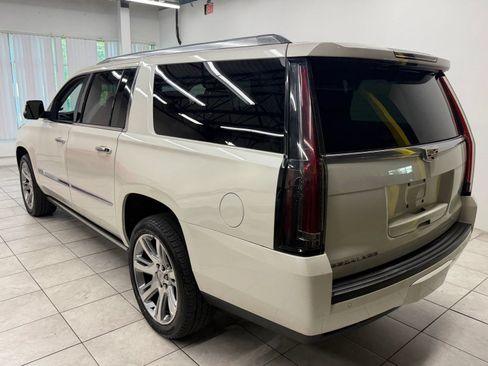 Used 2015 Cadillac Escalade ESV Premium AWD/4WD image 7