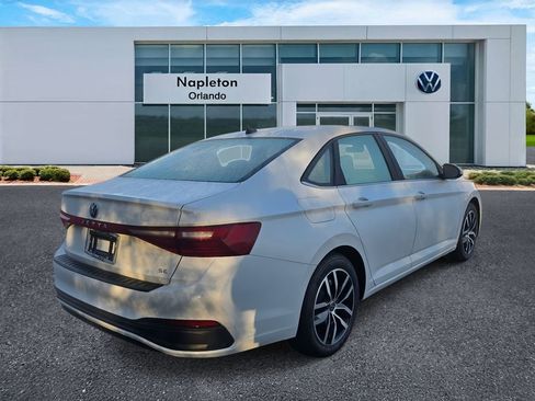 New 2026 Volkswagen Jetta SE FWD image 4