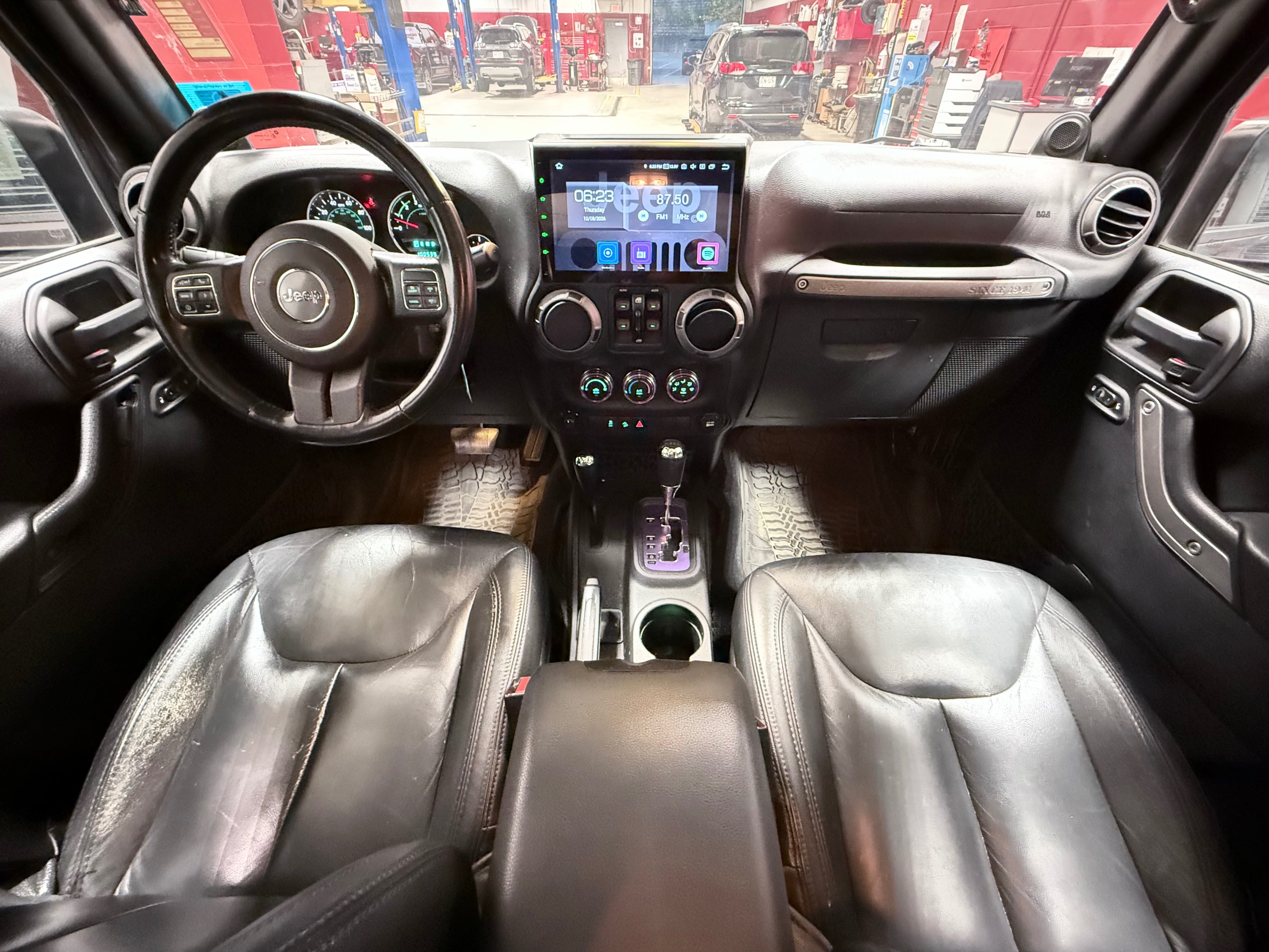Used 2014 Jeep Wrangler Unlimited Sport w/ Quick Order Package 24S AWD/4WD image 17