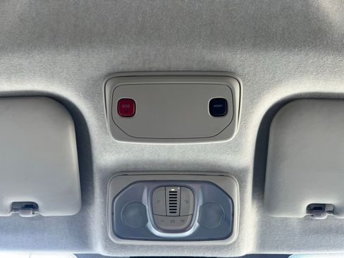 Used 2024 RAM ProMaster 2500 image 19