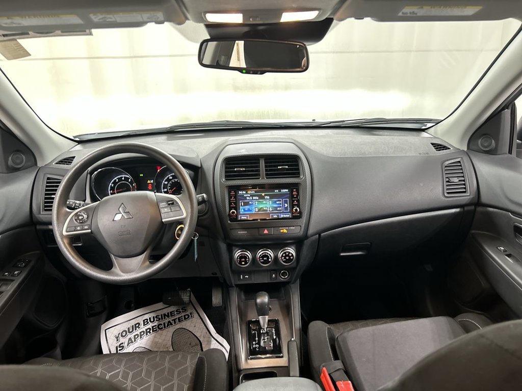 Used 2025 Mitsubishi Outlander Sport AWD image 18