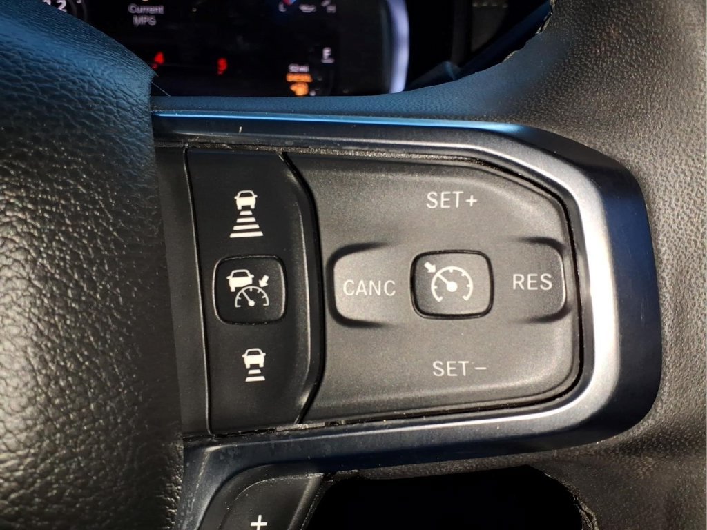 Used 2026 RAM 2500 Laramie AWD/4WD image 25