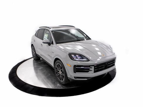 New 2026 Porsche Cayenne E-Hybrid AWD/4WD image 40