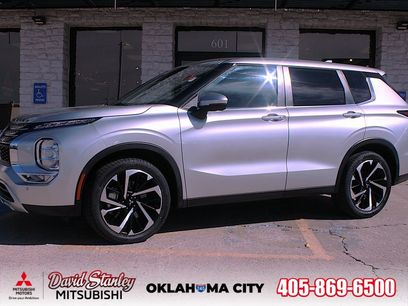 Used 2023 Mitsubishi Outlander SE Black Edition