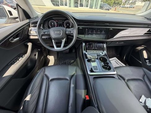 Used 2023 Audi Q8 Premium Plus w/ Premium Plus Package AWD/4WD image 12