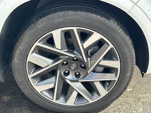 Used 2022 Hyundai Santa Fe Calligraphy image 12