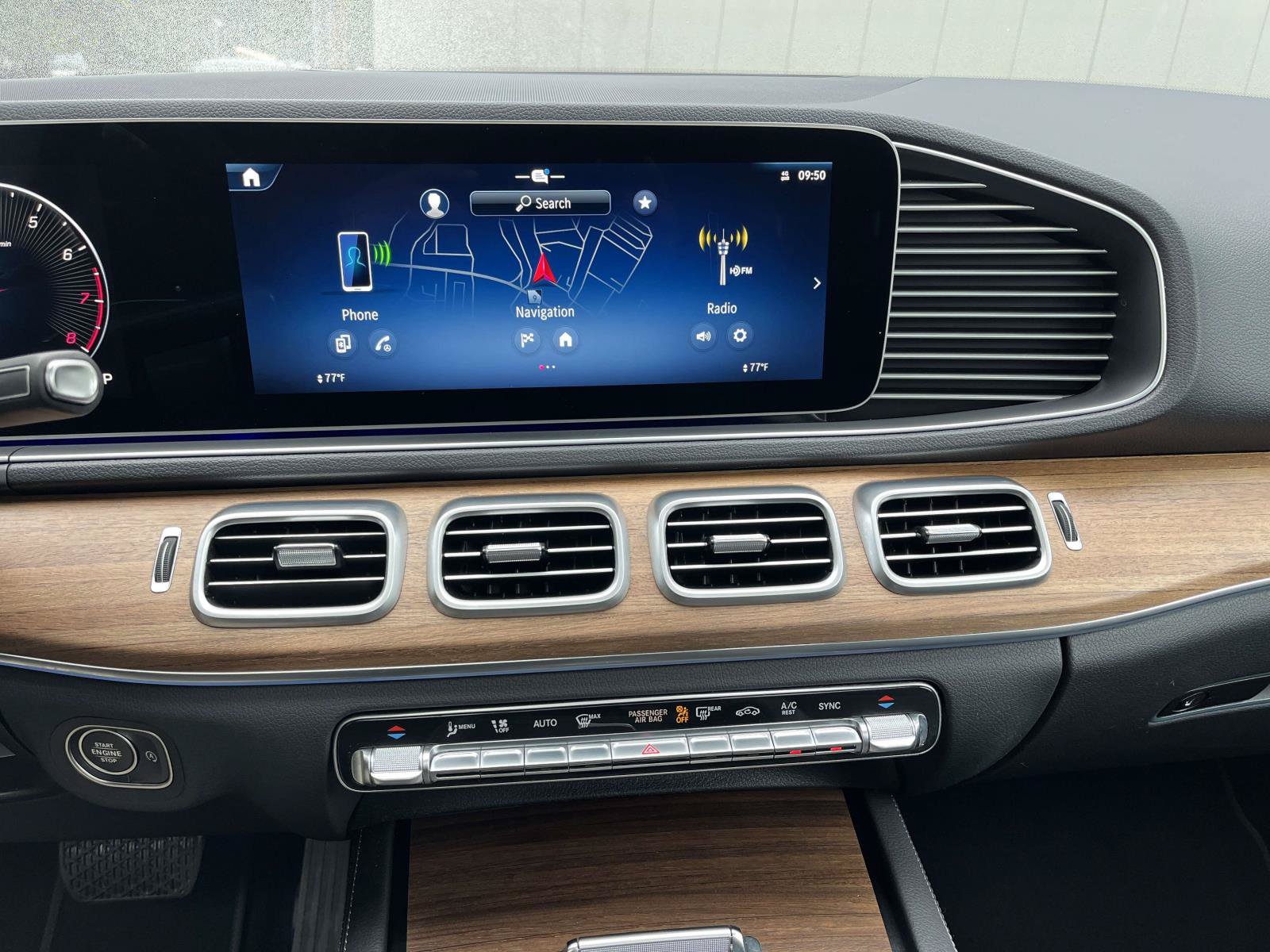 Certified 2025 Mercedes-Benz GLE 350 4MATIC image 28
