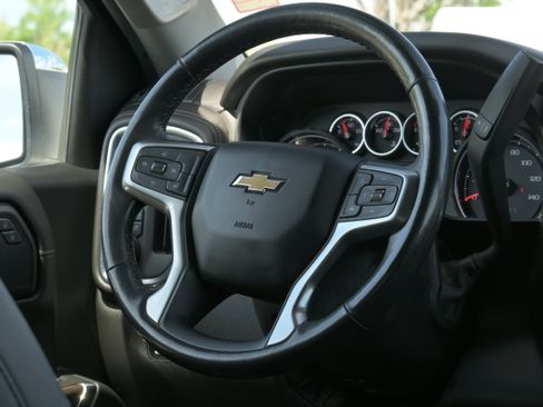 Used 2020 Chevrolet Silverado 1500 LT w/ All-Star Edition image 12