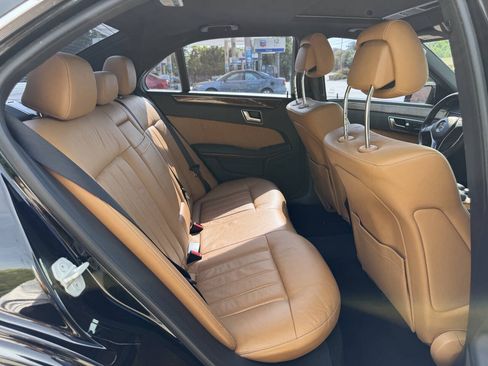 Used 2013 Mercedes-Benz E 350 BlueTEC Sedan image 9