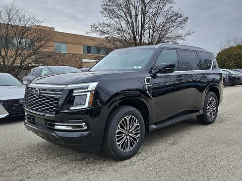 New 2026 Nissan Armada Platinum image 3