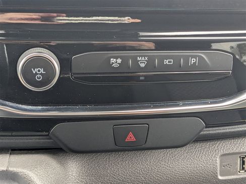 Used 2023 Ford Transit 350 XLT image 24