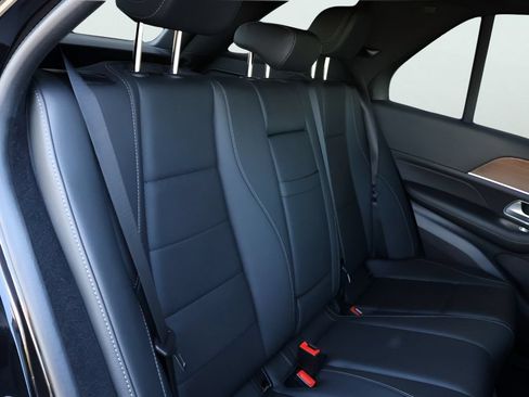Certified 2025 Mercedes-Benz GLE 350 4MATIC image 14