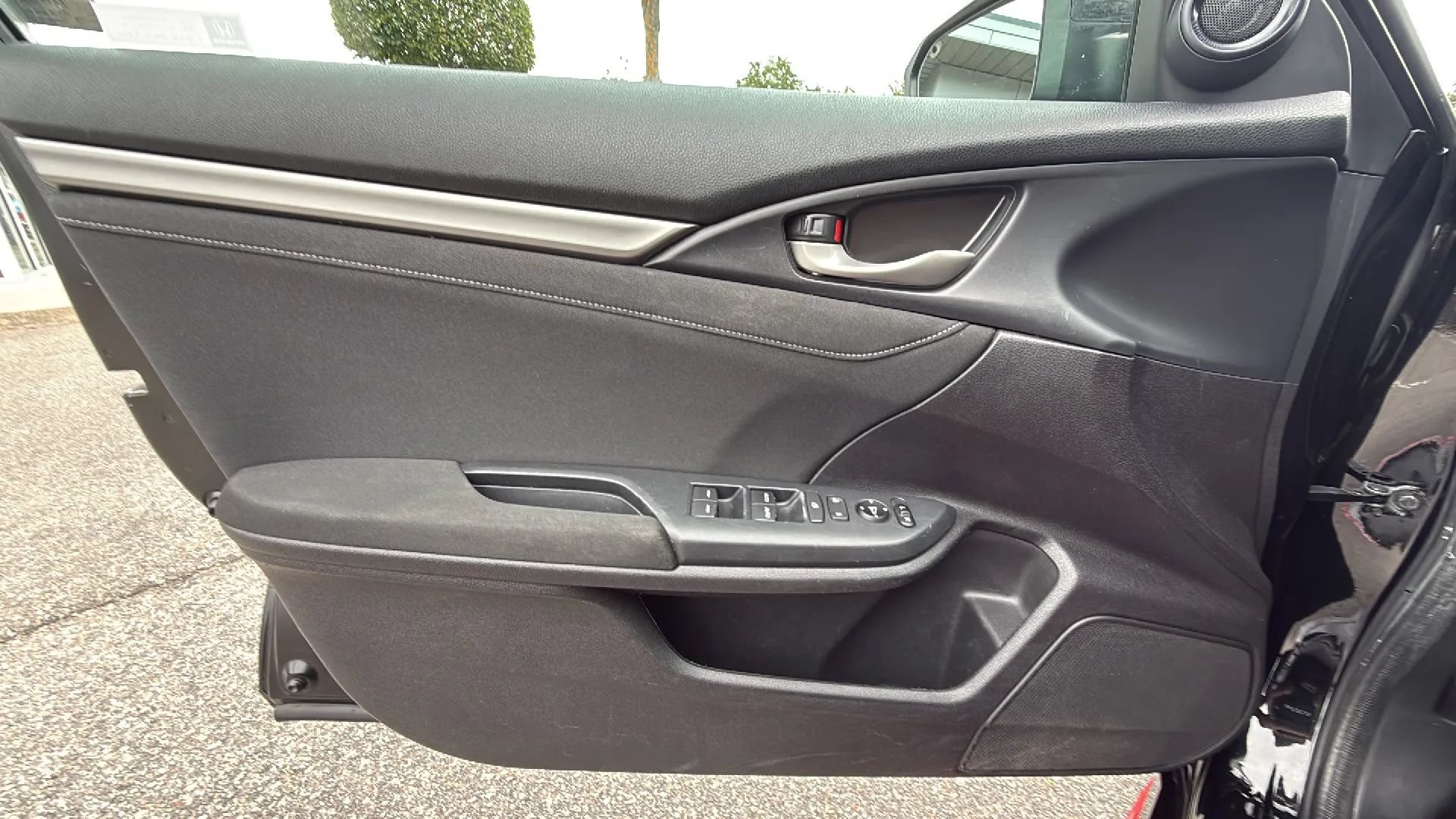 Used 2018 Honda Civic EX image 27