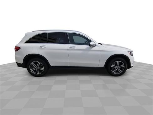 Used 2019 Mercedes-Benz GLC 300 image 9
